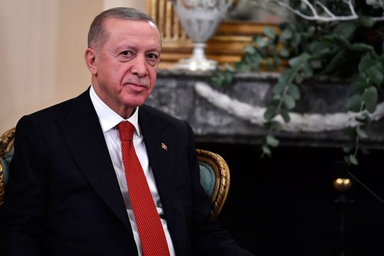 Bloomberg: Πώς ένα τουρκικό νομοσχέδιο επιτρέπει στον Ερντογάν να κηρύξει ΑΟΖ 200 μιλίων